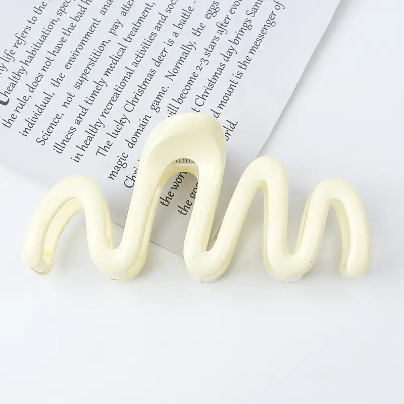 New Wave Frosted Hair Clips for Bathing - Image 13