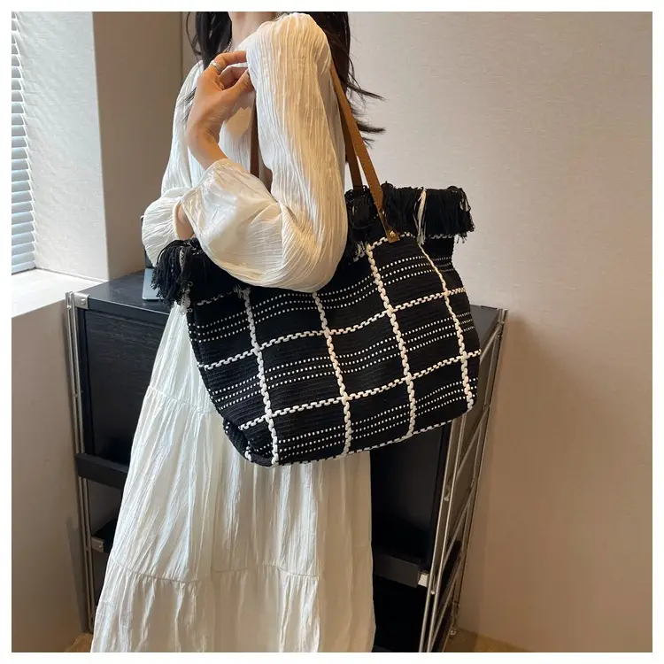 Blue Tassel Wool Shoulder Bag Large Capacity — feature 13