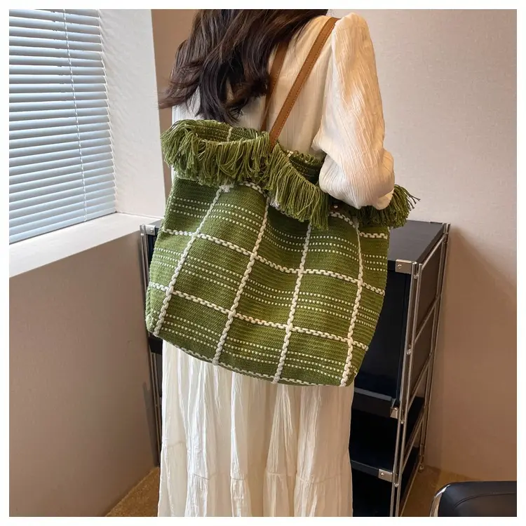 Blue Tassel Wool Shoulder Bag Large Capacity — feature 17