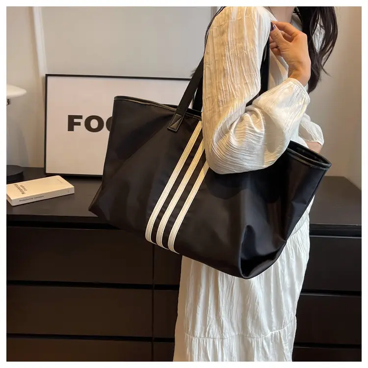 Women Textured Korean Style Large Capacity Oxford Bag Black — feature 14