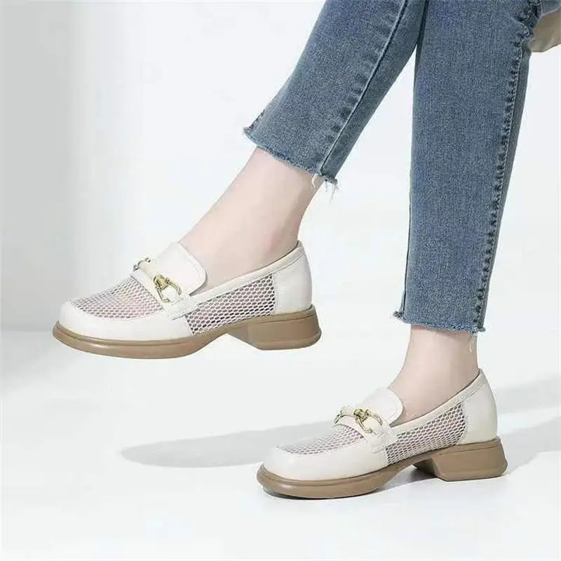 Women's Mesh Loafers Hollow Out Flat Slip-On - Image 2