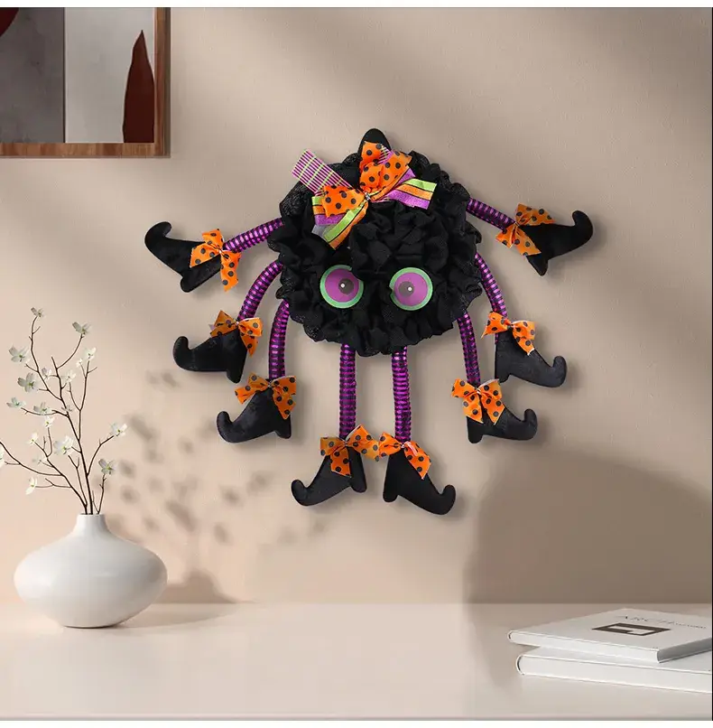 Halloween Multi-Legged Spider Wreath Decoration — feature 6