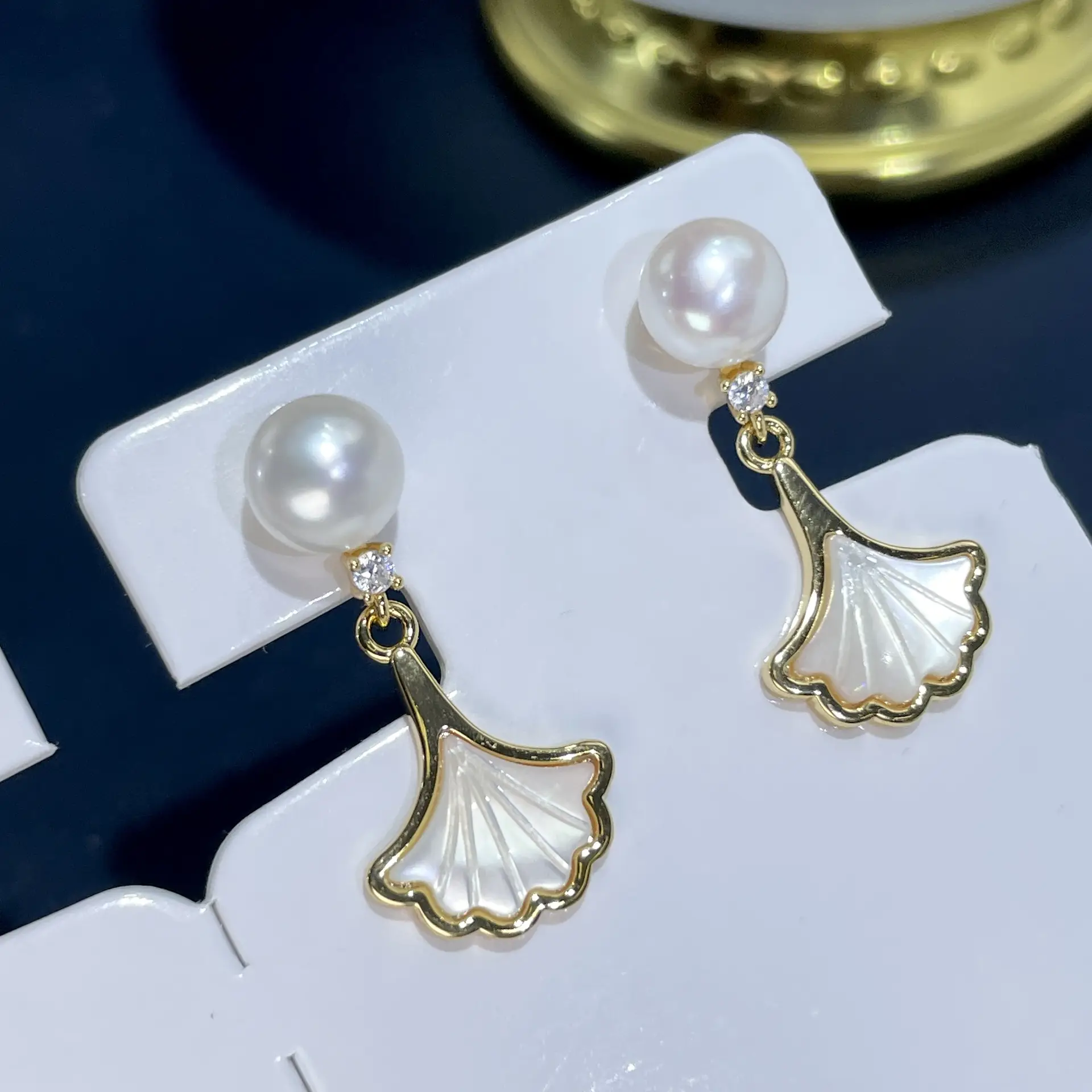 925 Sterling Pearl Shell Earrings Women Small - Image 6
