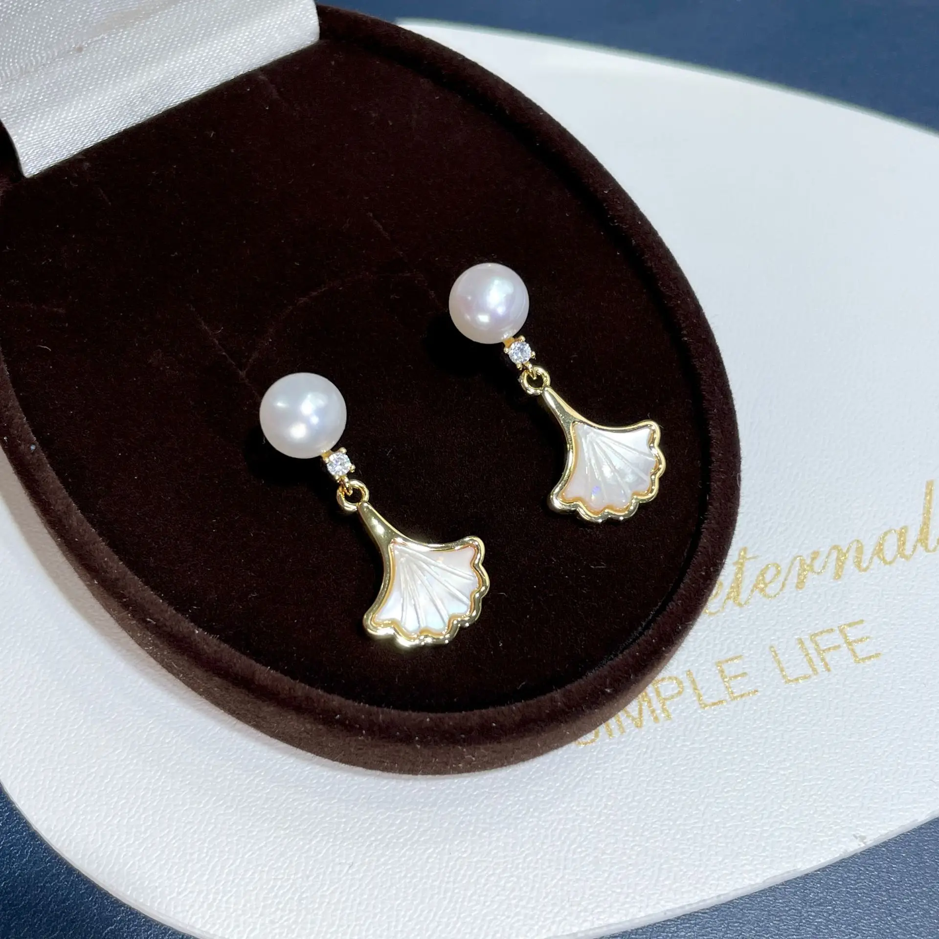 925 Sterling Pearl Shell Earrings Women Small — feature 5