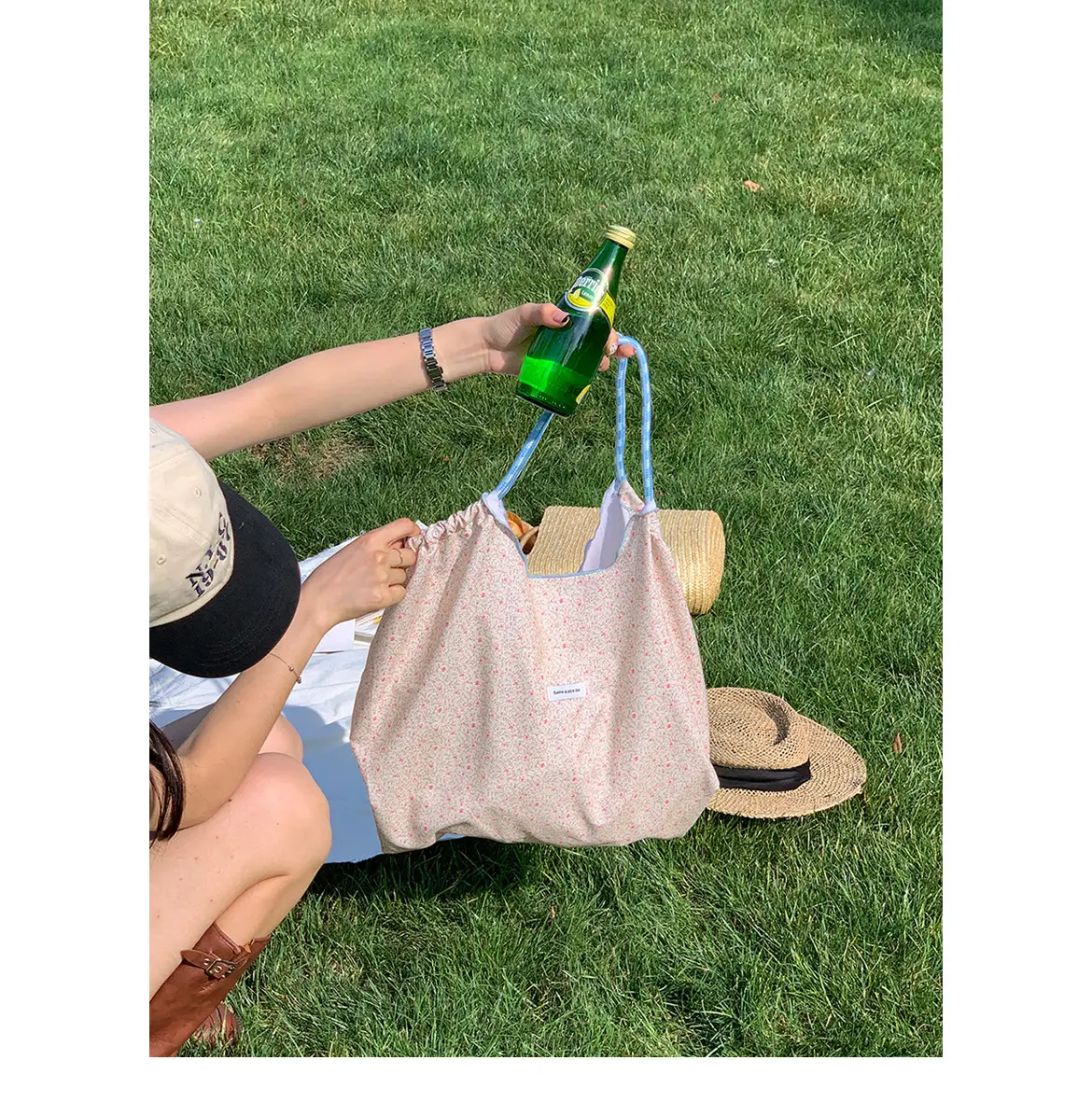 Floral Crossbody Bag Blue White Drawstring Shoulder — feature 2