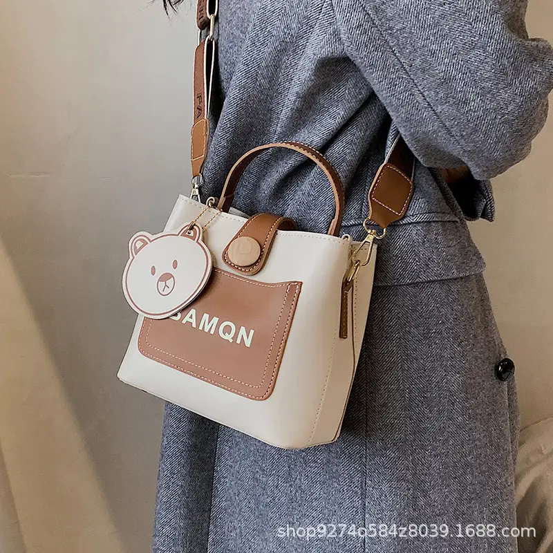 Women's Cute Bear Handbag Brown Beige 2026