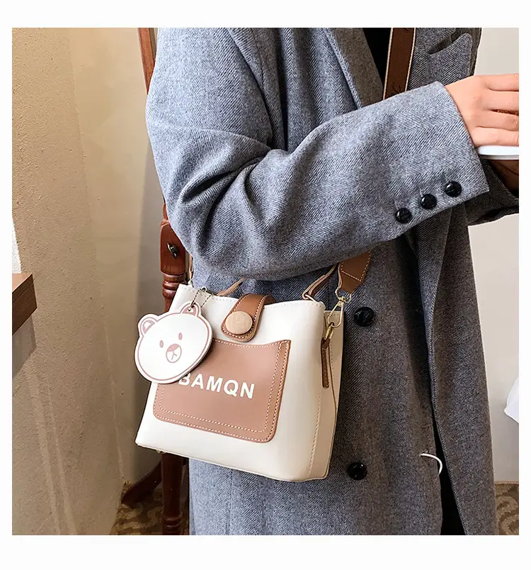 Women's Cute Bear Handbag Brown Beige 2026 — feature 15