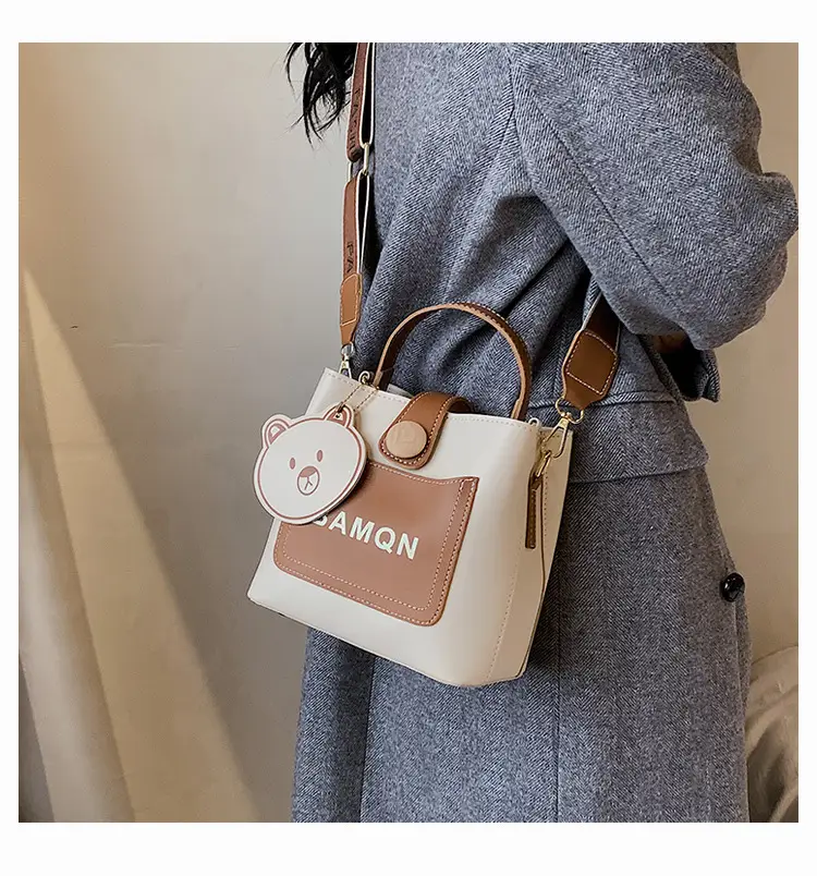 Women's Cute Bear Handbag Brown Beige 2026 — feature 16