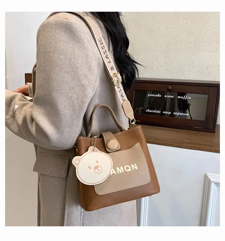 Women's Cute Bear Handbag Brown Beige 2026 — feature 22