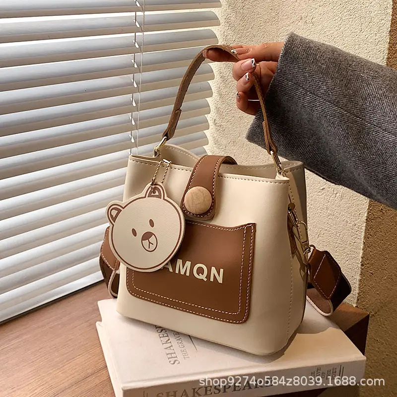 Women's Cute Bear Handbag Brown Beige 2026