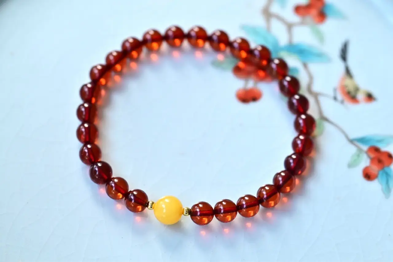 Natural Blood Purple Single Circle Bracelet with Old Beeswax Beads — feature 1