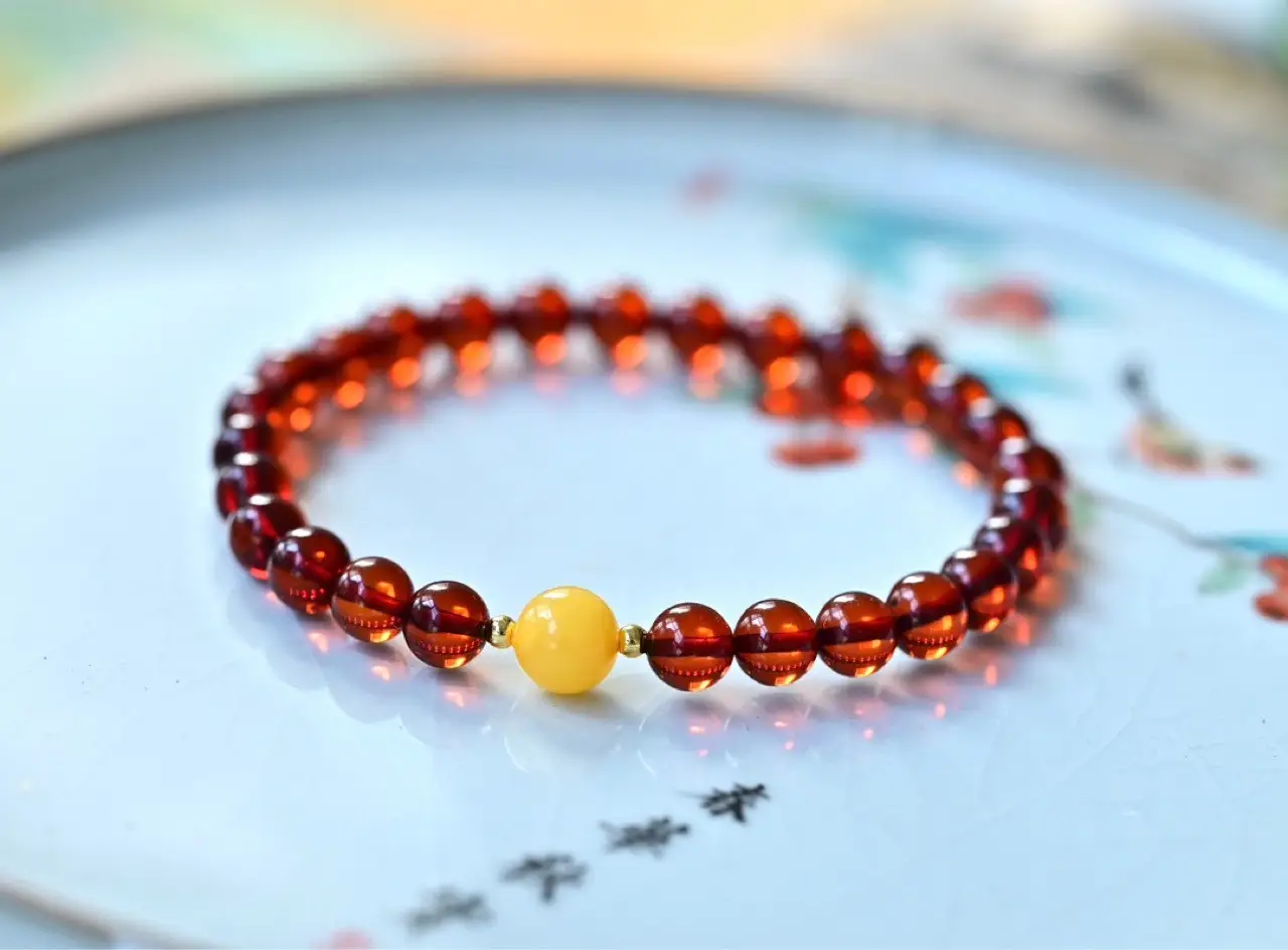 Natural Blood Purple Single Circle Bracelet with Old Beeswax Beads — feature 3