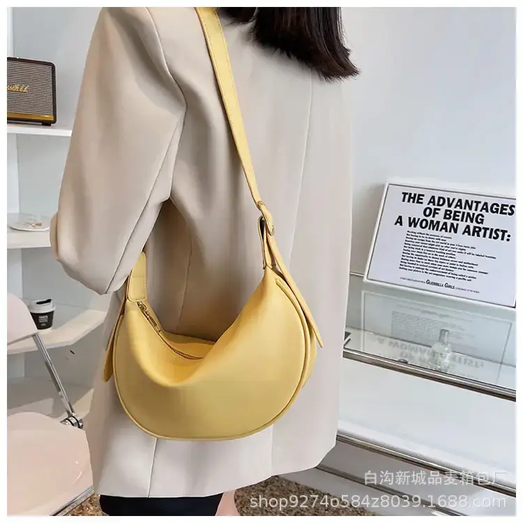 Brown PU Shoulder Bag for Women Commuting Lightweight — feature 17