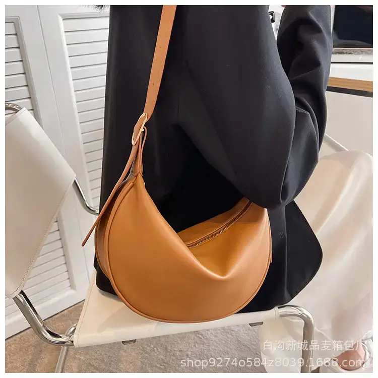 Brown PU Shoulder Bag for Women Commuting Lightweight — feature 18