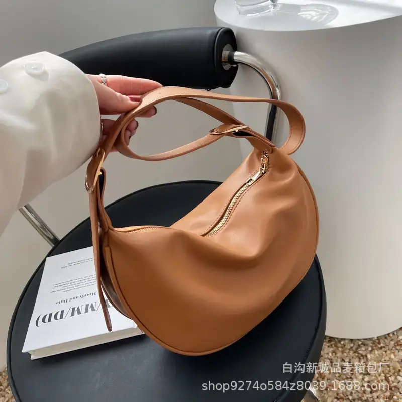 Brown PU Shoulder Bag for Women Commuting Lightweight - Image 3