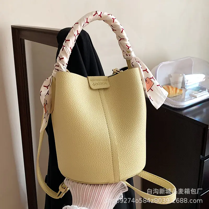 French Style Beige Shoulder Crossbody Bag 2026