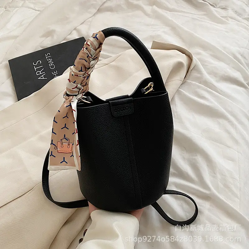 French Style Beige Shoulder Crossbody Bag 2026