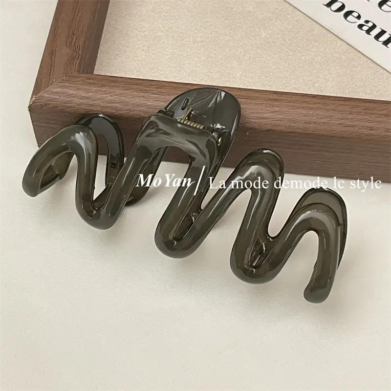 Elegant Wave Hair Clips for Women Dark Brown — feature 11