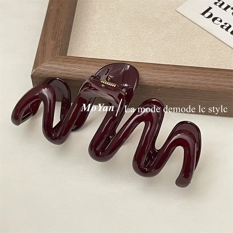 Elegant Wave Hair Clips for Women Dark Brown — feature 12