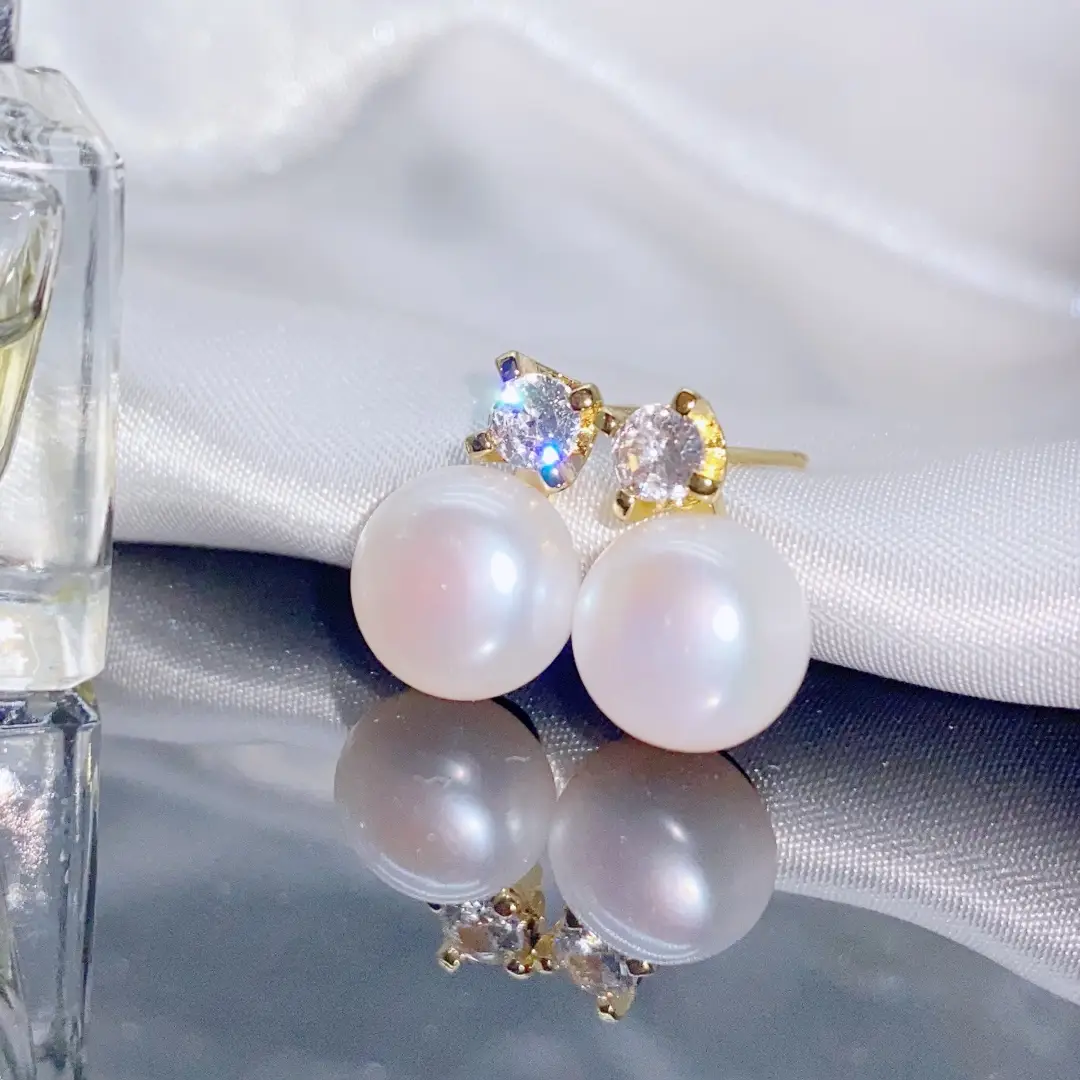 Classic Princess Pearl Earrings Gold Plated Flat Design