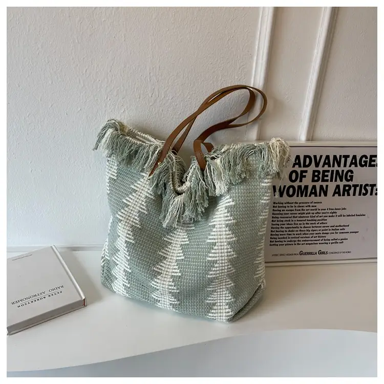 Women's 2023 Braided Wool Shoulder Bag Large Capacity — feature 18