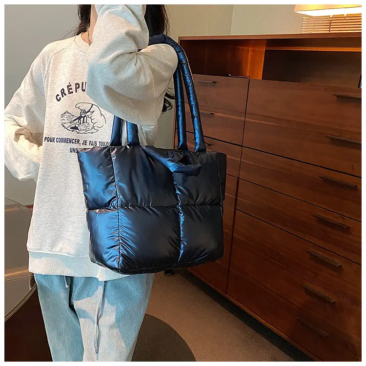 Women's Large Capacity Puffer Shoulder Bag Teal — feature 31