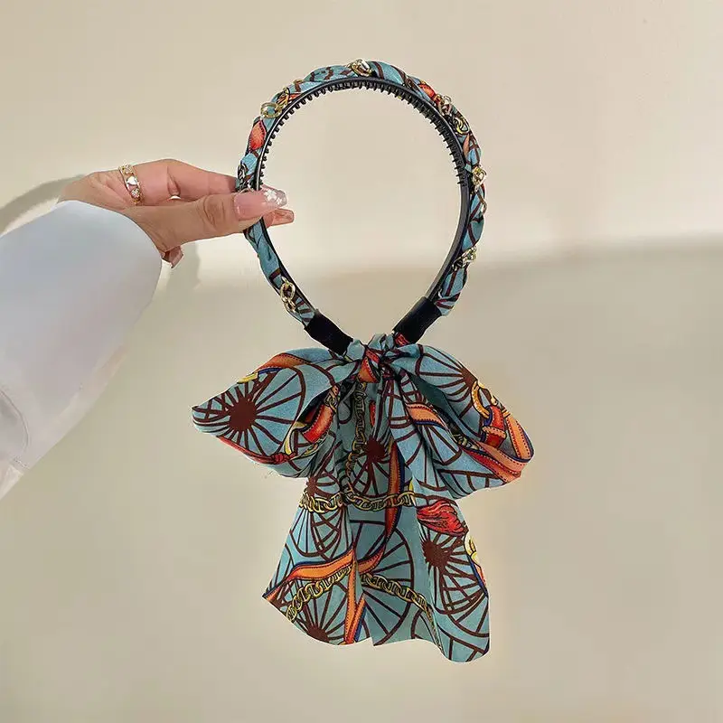Women's Silk Scarf Headband with Printed Design - Image 3