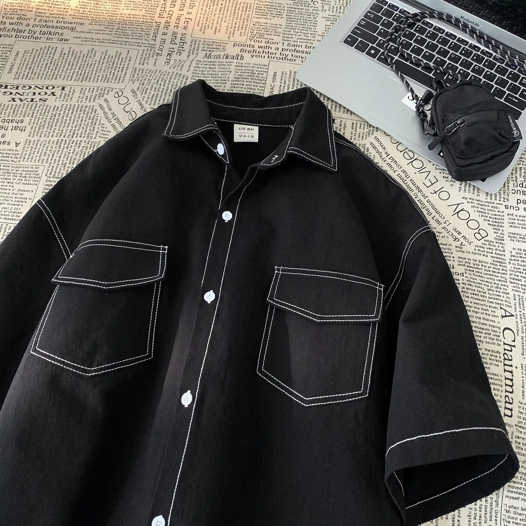Japanese Retro Short Sleeve Shirt for Men White Black 2023 — feature 12