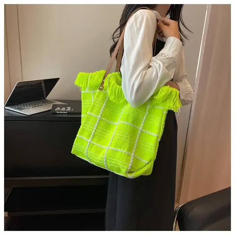 Green Knitted Shoulder Bag for Women 2023 Summer — feature 20