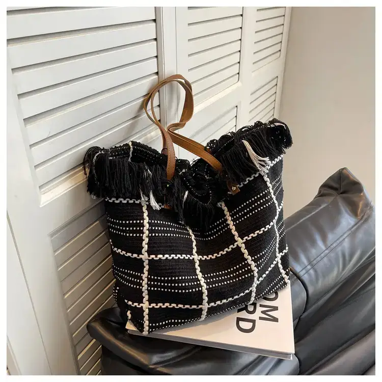 Green Knitted Shoulder Bag for Women 2023 Summer — feature 29