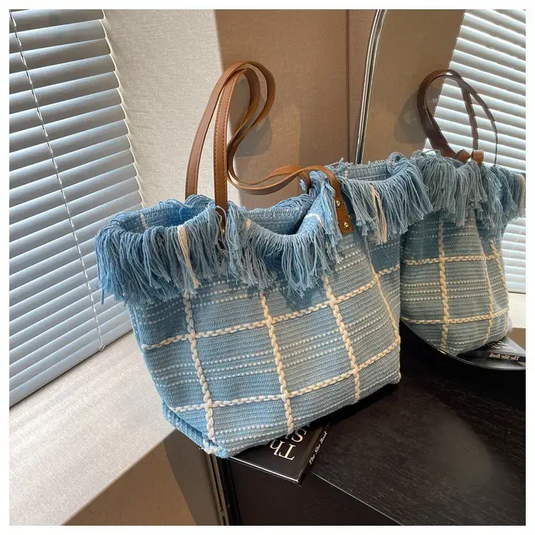 Green Knitted Shoulder Bag for Women 2023 Summer — feature 31