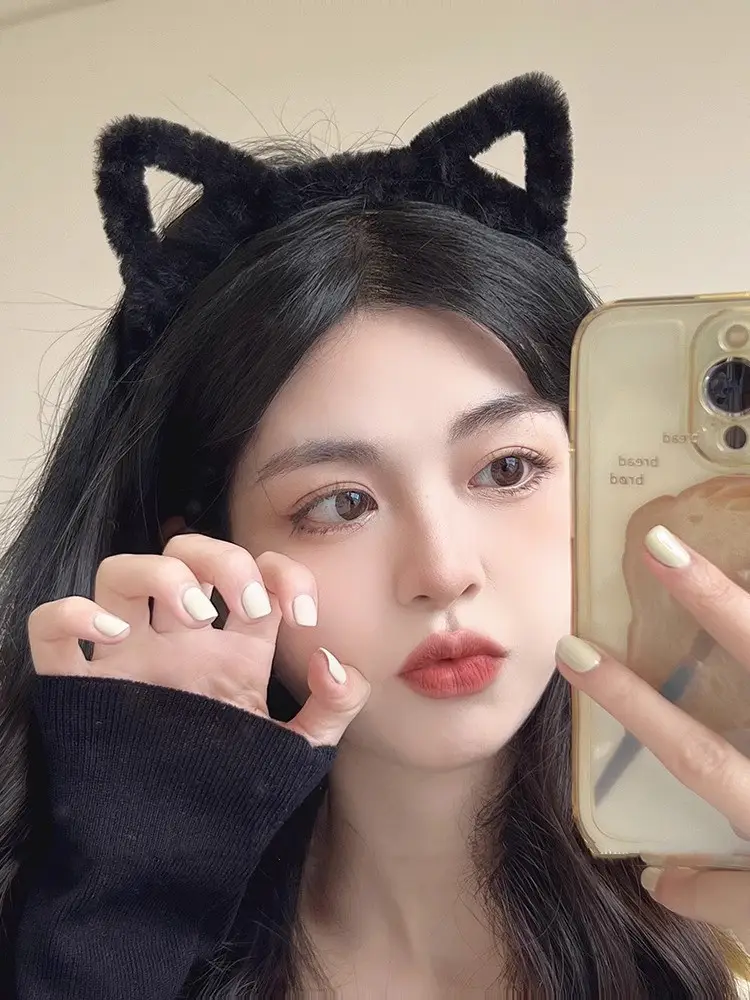 Cute Plush Cat Ear Hairband for Girls — feature 4