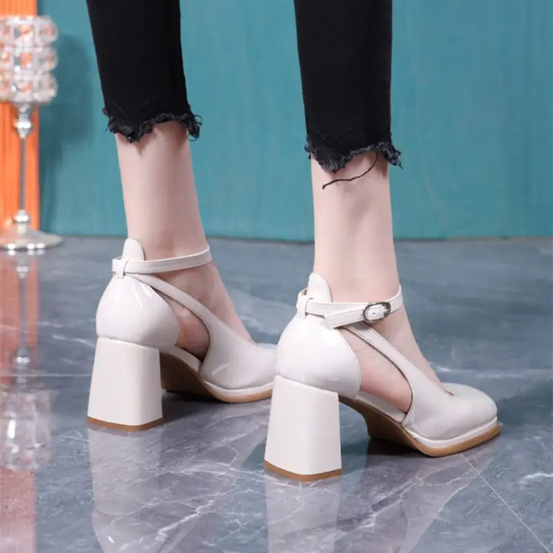 2023 Summer New Sandals Women's Square Head Hollow One-Piece Belt Comfortable Root High Heels Waterproof Platform Patent Leather Thick Heel - Image 2