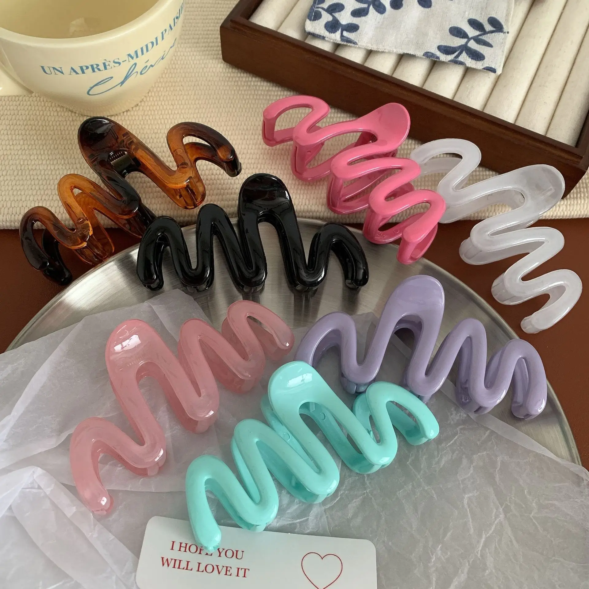 Pink Shark Clip Hair Grab Disc 2024 New — feature 16
