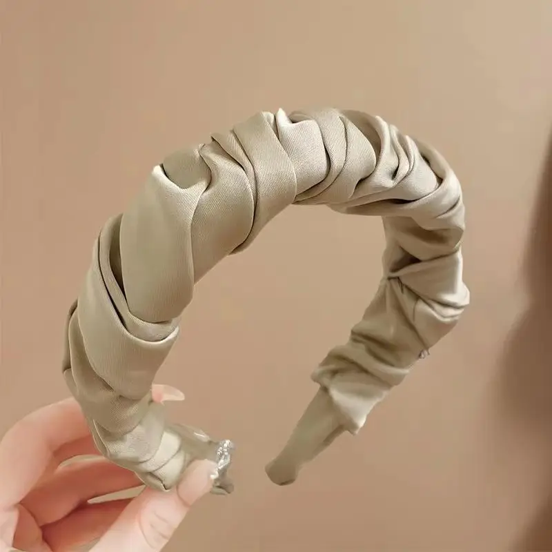 Elegant Satin Pleated Hair Hoop for Women - Image 2