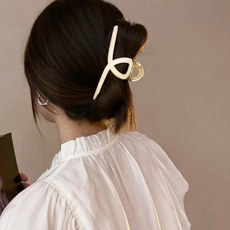 High-End Korean Japanese Hair Claw Clip for Women - Image 5