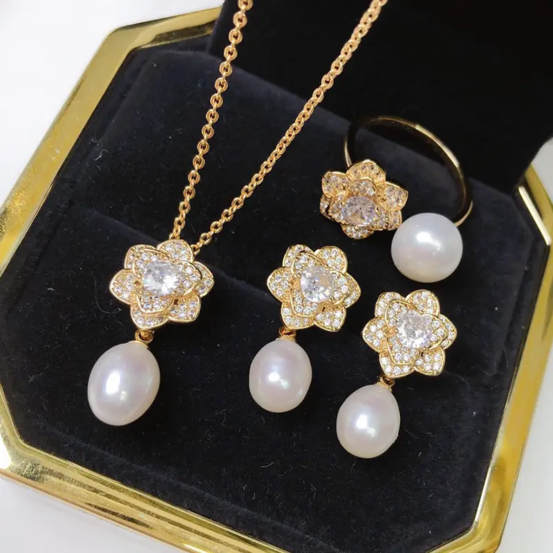 Freshwater Pearl Flower Pendant Set Gold Plated — feature 9