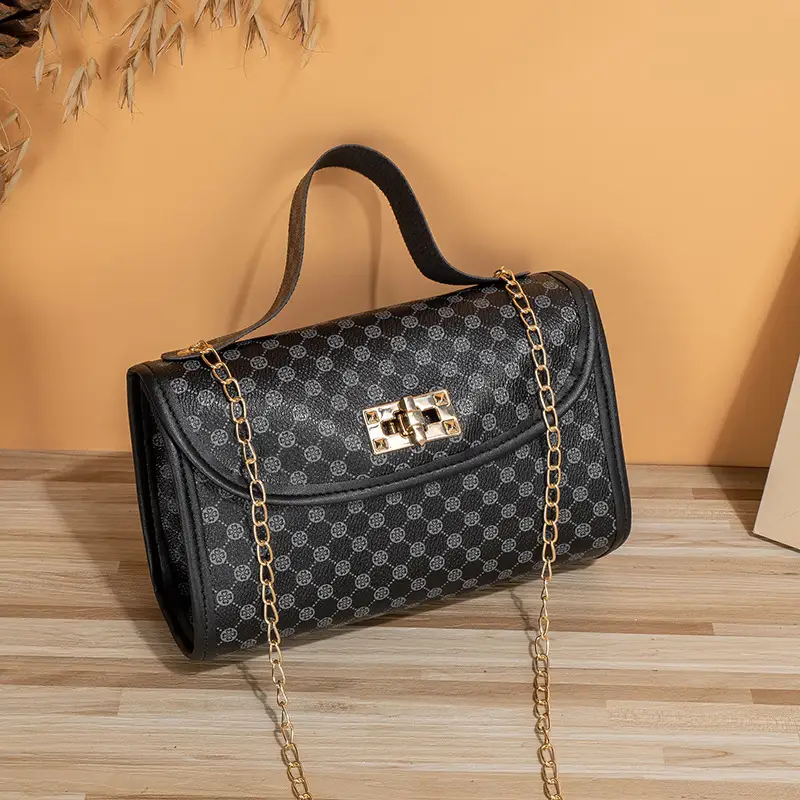 Black Diamond Chain Shoulder Bag for Women 2023 - Image 5