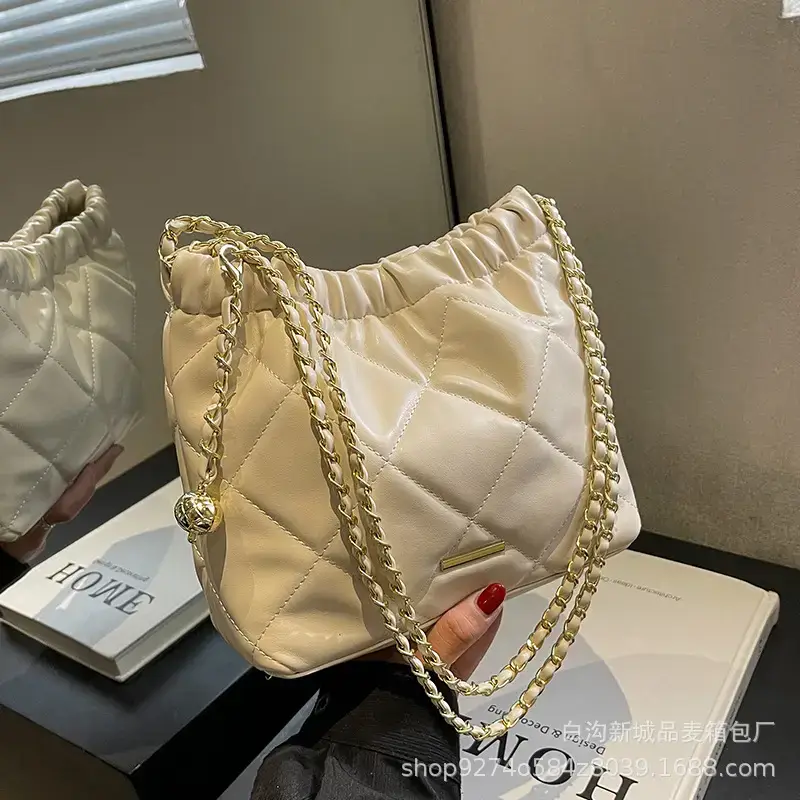 Quilted Chain Pu Leather Crossbody Bag Cream
