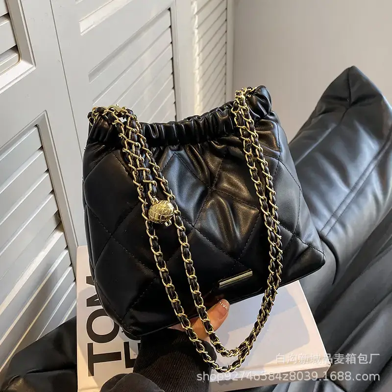 Quilted Chain Pu Leather Crossbody Bag Cream