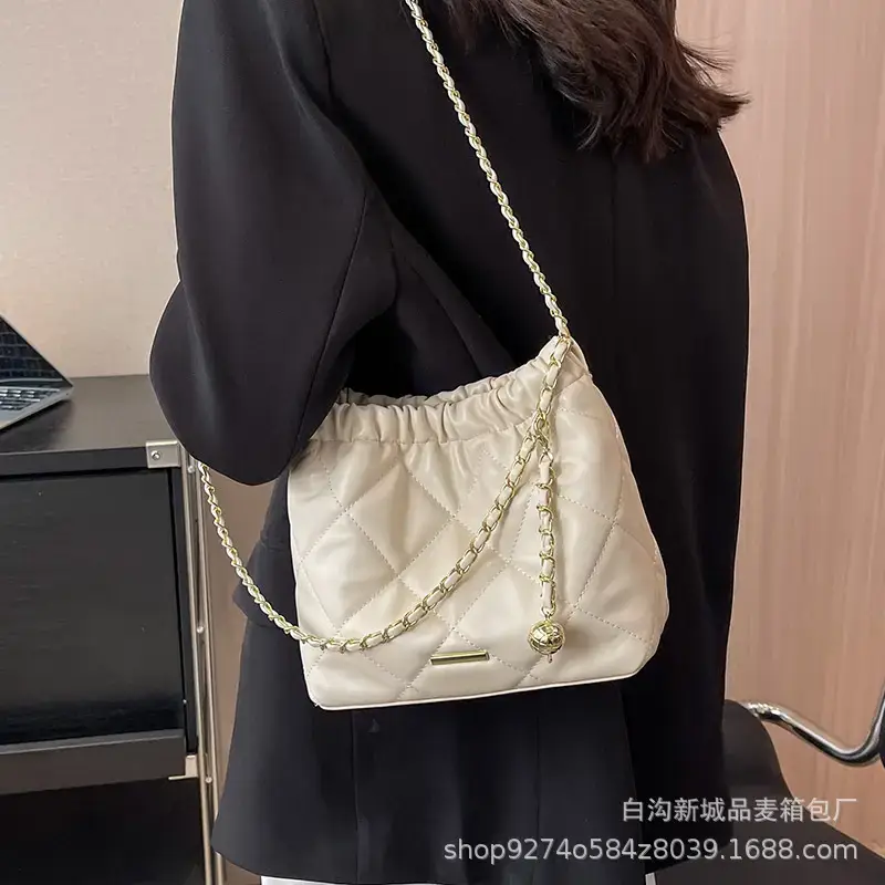 Quilted Chain Pu Leather Crossbody Bag Cream