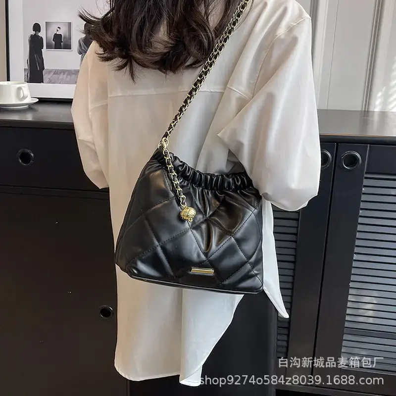 Quilted Chain Pu Leather Crossbody Bag Cream