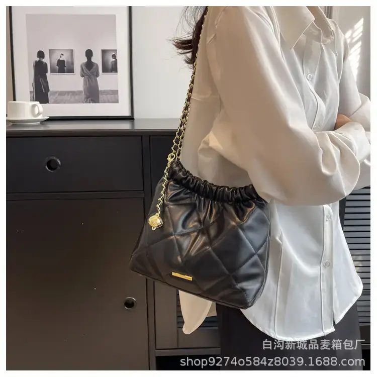 Quilted Chain Pu Leather Crossbody Bag Cream — feature 14
