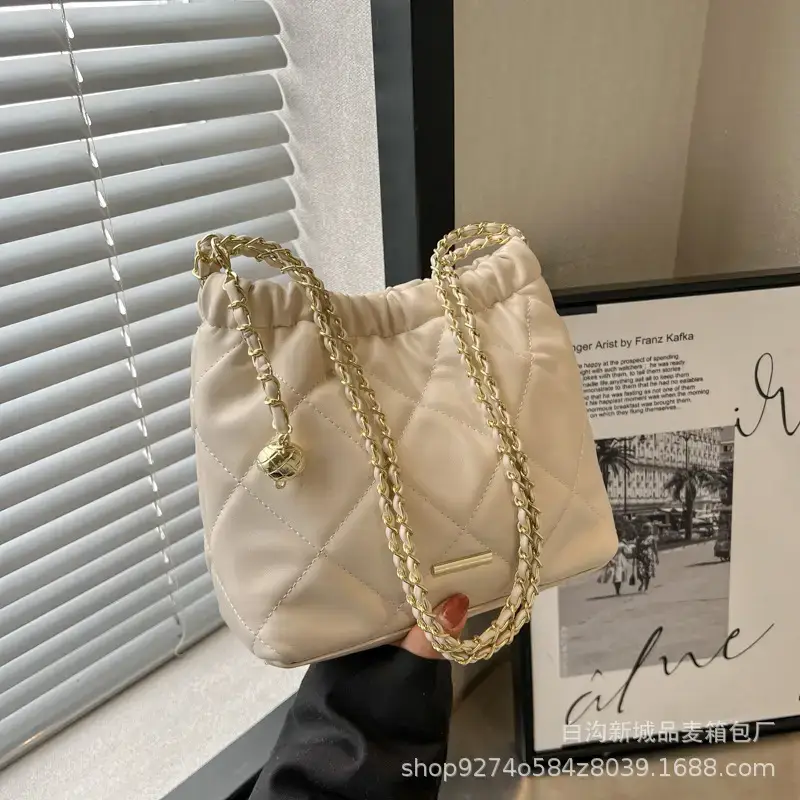 Quilted Chain Pu Leather Crossbody Bag Cream