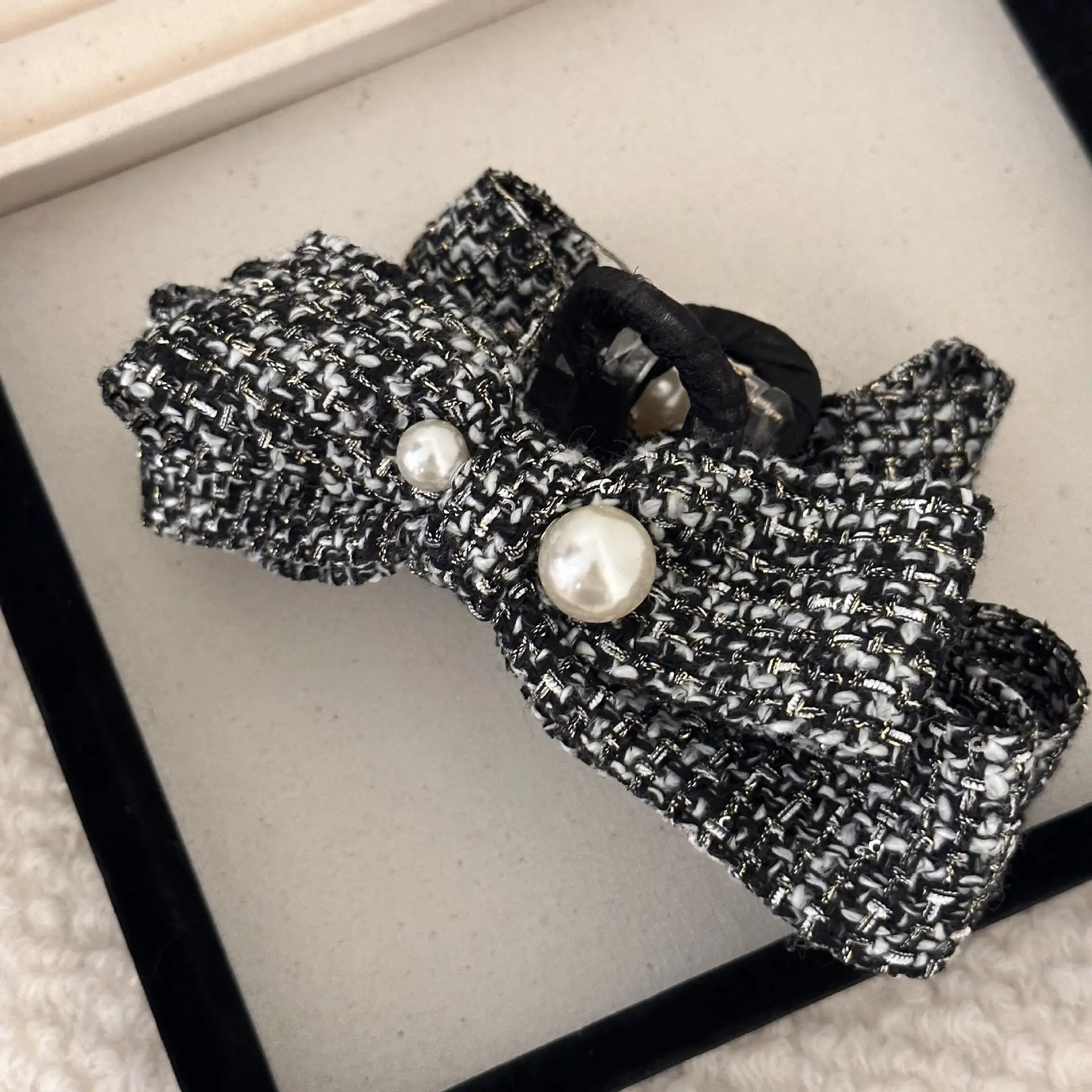 Princess Bow Hair Clip for Women with Sateen Ribbon - Image 4