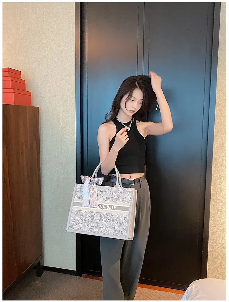 Pink Embroidered Women's Handbag with Bow — feature 17
