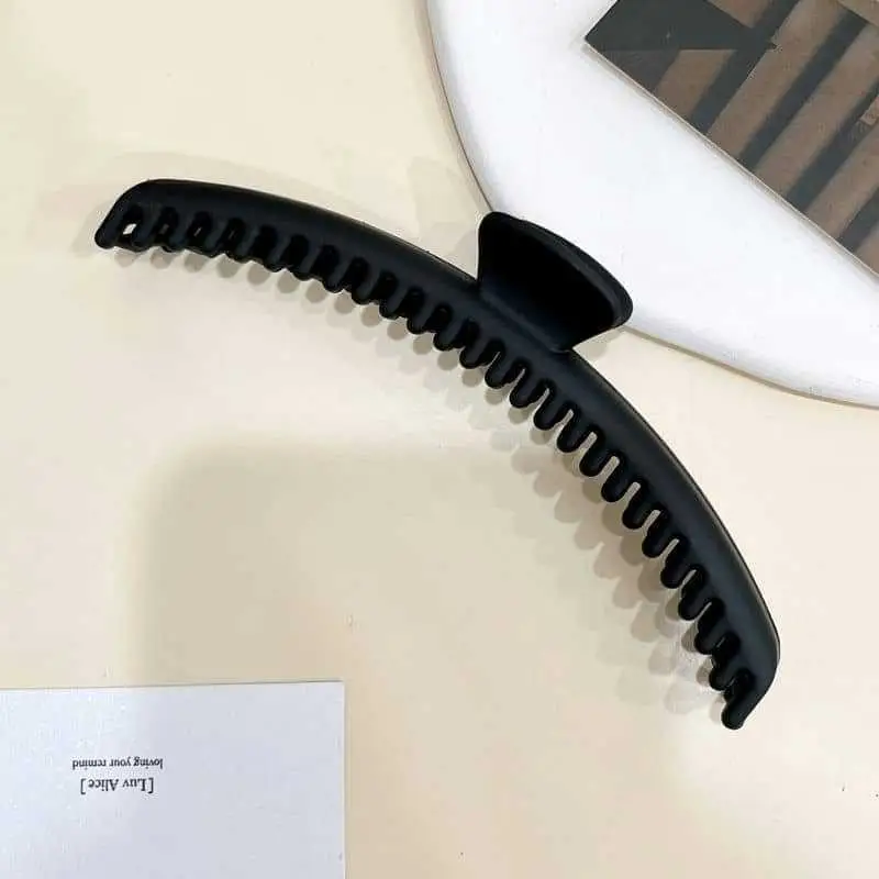 Black Pearl Crown Hair Clip for Volume & Style