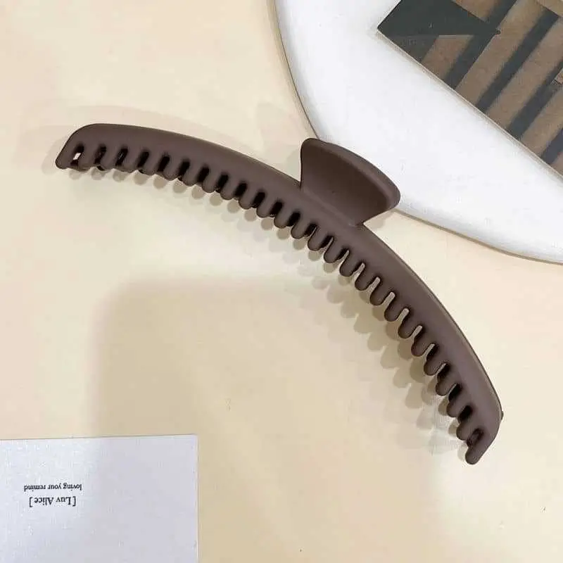 Black Pearl Crown Hair Clip for Volume & Style