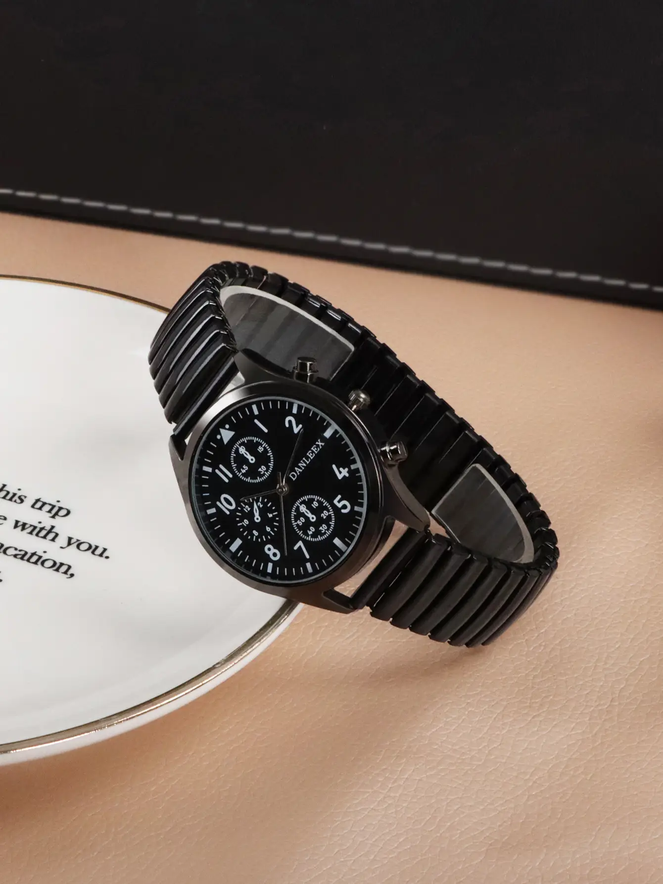 Black Cross-Border Couple Watches with Elastic Band — feature 17
