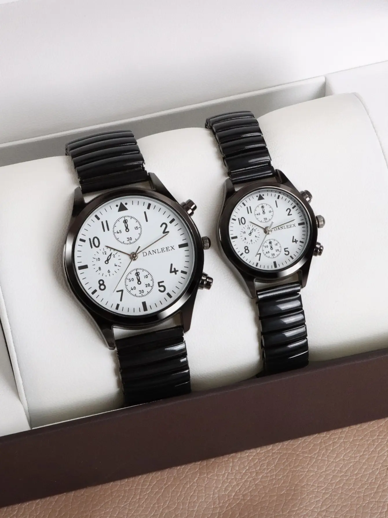 Black Cross-Border Couple Watches with Elastic Band — feature 18
